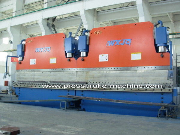 WE67K800T/7000 βαρύ χέρι μετάλλων φύλλων που κάμπτει την υδραυλική διαδοχική μηχανή φρένων Τύπου
