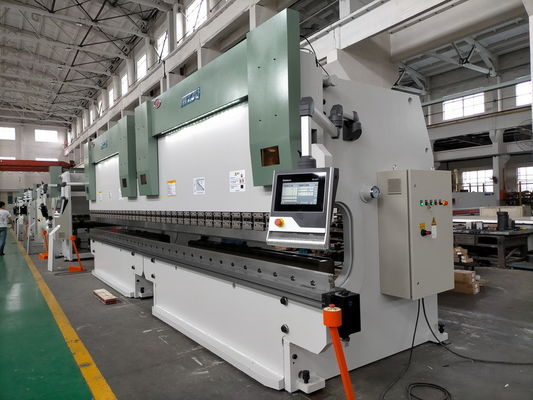 Αγορά 4000m Μακρύ CNC Tandem Press Brake Machine Tool Single V Bottom Die Bend 5mm φύλλο online manufacture