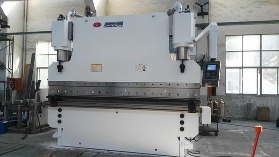 Αγορά Gooseneck φρένων Τύπου ακρίβειας 400T CNC ελέγχων με σερβομηχανισμό υδραυλικοί διατρήσεις & κύβος online manufacture