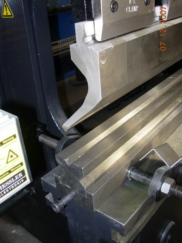 4 τρόποι Β CNC κύβων σχεδίαση και» τοπ punching 3100mm Τύπου φρένων ακτίνας 60 πολύ