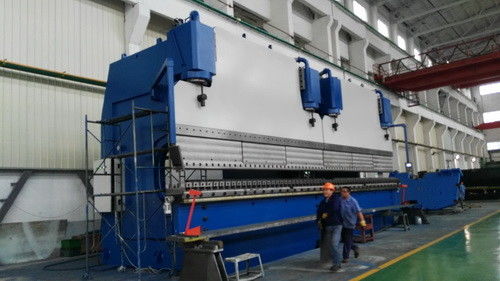 Μεγάλη ταχύτητα 1500 τόνων CNC Tandem Press Brake Machine 400mm Στροφή 300mm Άνοιγμα ύψος