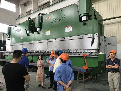 1200 τόνους LVD CNC Tandem Press Brake Machine 100- 3000 τόνους Μέγεθος τραπεζιού 2 - 12m