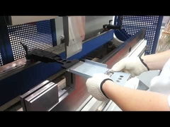 CNC πρεσαριστικό μηχάνημα λαμαρίνας WE67K-125T/3200